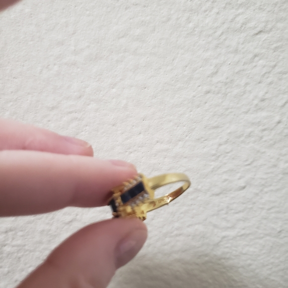 Ring - Picture 4 of 6